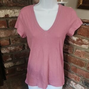 L’AGENCE Soft Pink V-Neck Tee Short Sleeve Minimalist